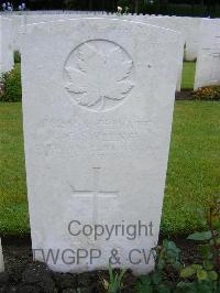Etaples Military Cemetery - Sweeney, George Clifford